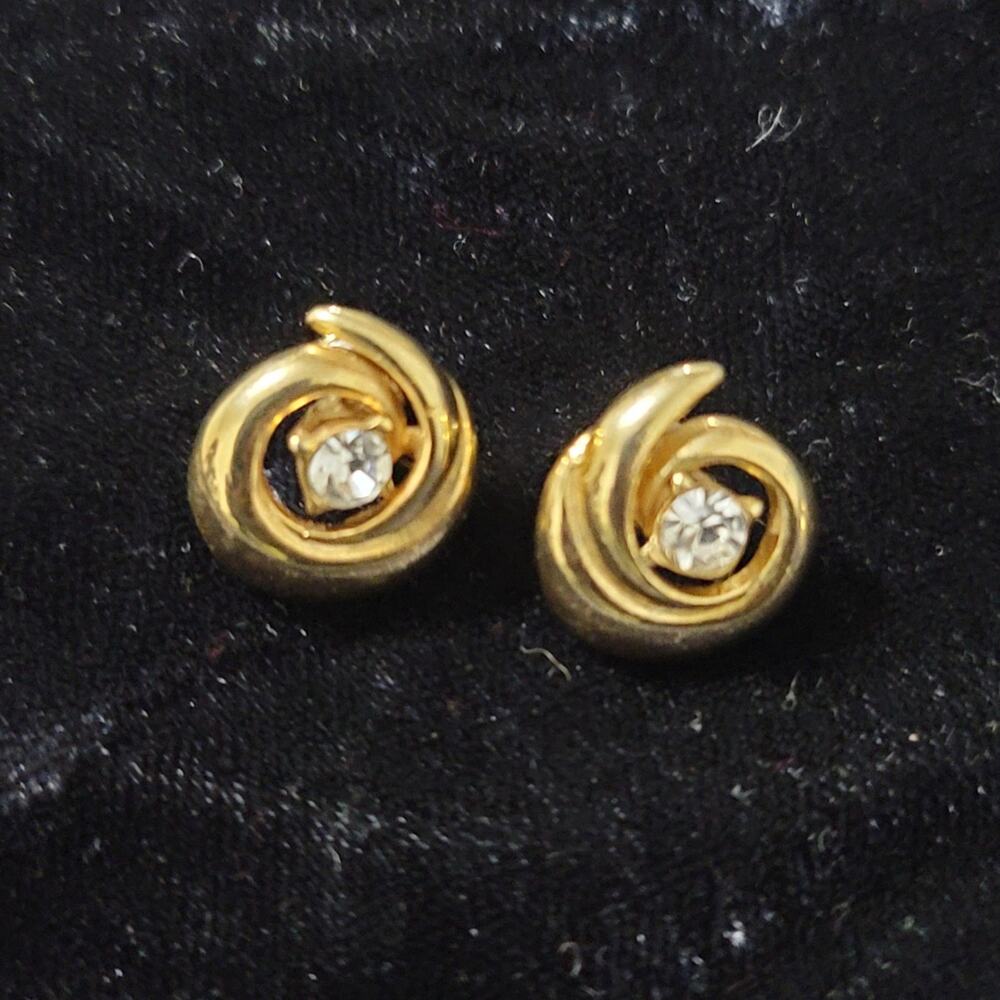 Vtg Gold Tone Earrings - Picture 1 of 4